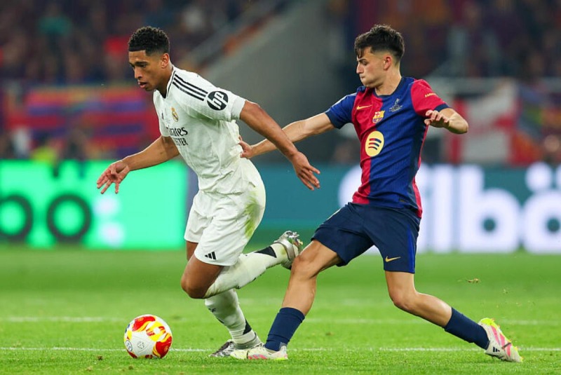 Barcelona chơi ổn định hơn Real Madrid